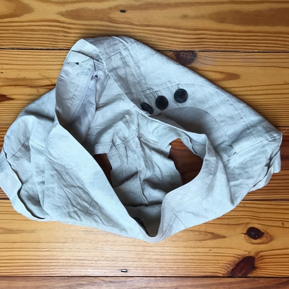 Forever 21 Beige Linen Side Button Shorts, EUC, L - Picture 9 of 10